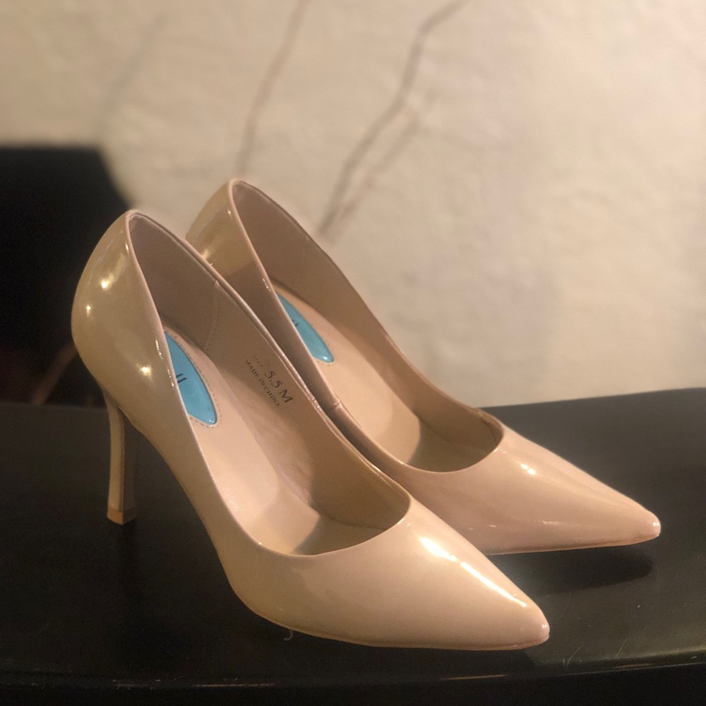 Fitzwell Patent Pumps pale nude size 5.5